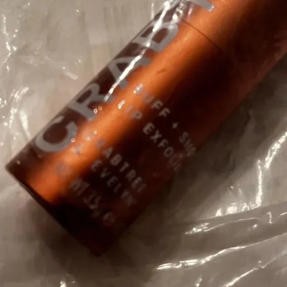Lip Gloss and Exfoliator -‎ Buffs and Smooths - Crabtree & Evelyn - NEW (w/a/x)